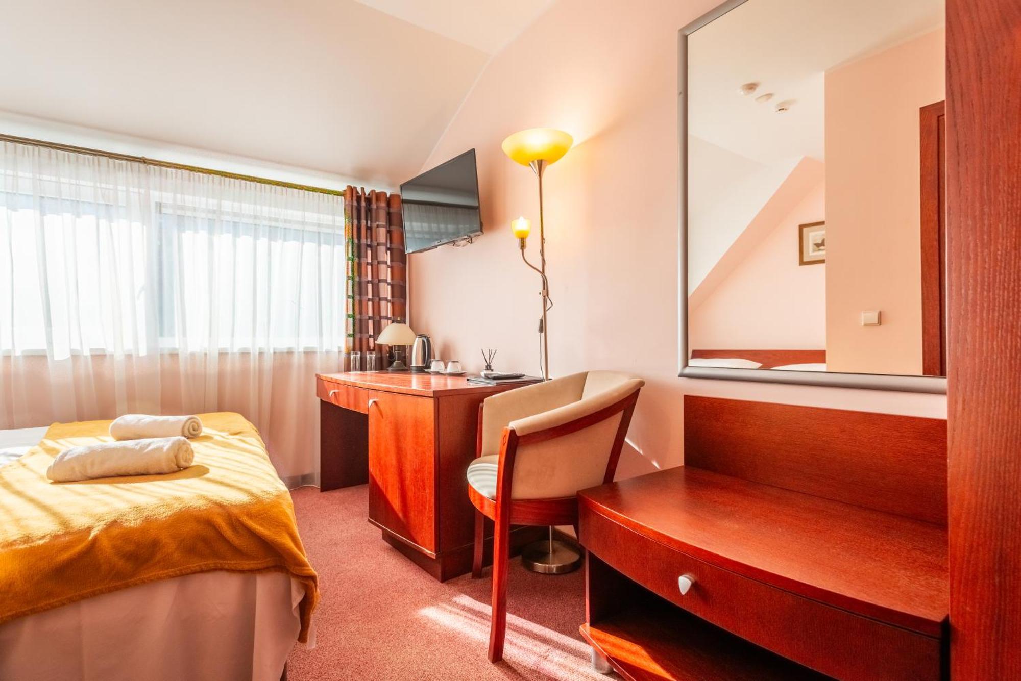 Hotel Meduna 德拉肯恩凯 外观 照片